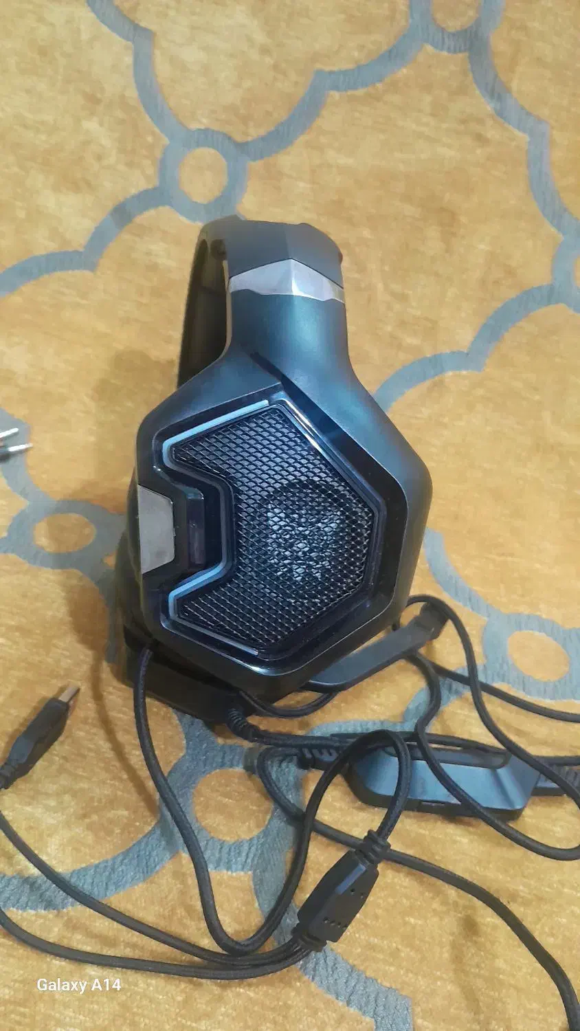 هدفون باکیفیت بسیار عالی|پخش‌کننده همراه|تهران, نازی‌آباد|دیوار