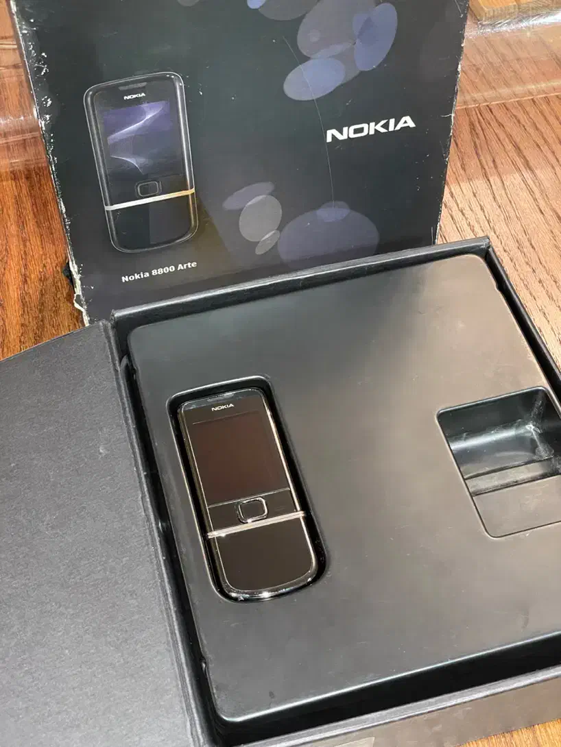 ۸۸۰۰ آرت بلک|موبایل|تهران, میرداماد|دیوار