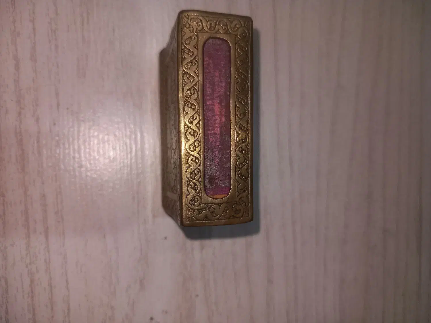 جا کبریتی برنجی|کلکسیون اشیاء عتیقه|احمدسرگوراب, |دیوار