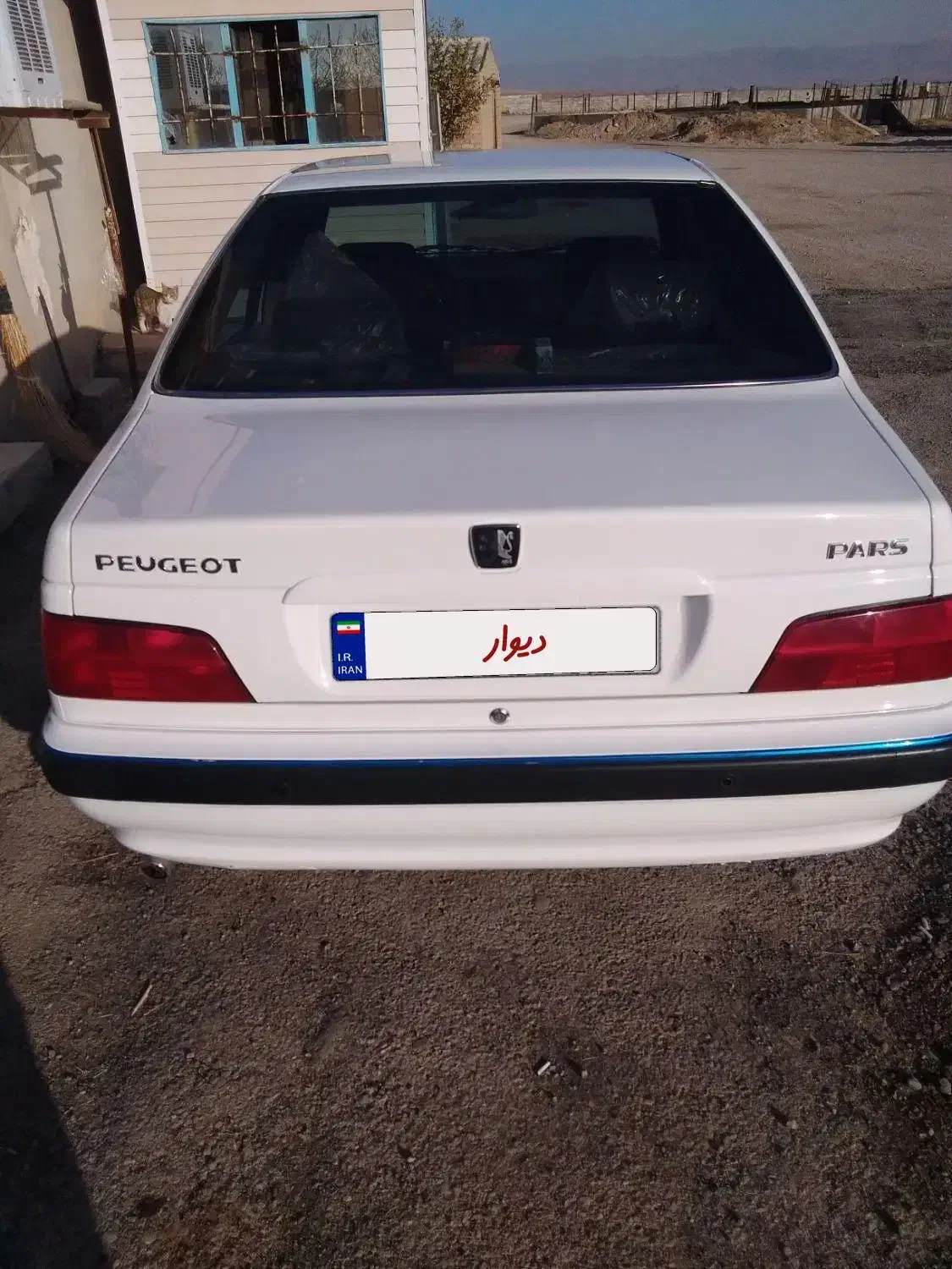 پژو پارس مدل ۴۰۲|خودرو سواری و وانت|قوچان, |دیوار