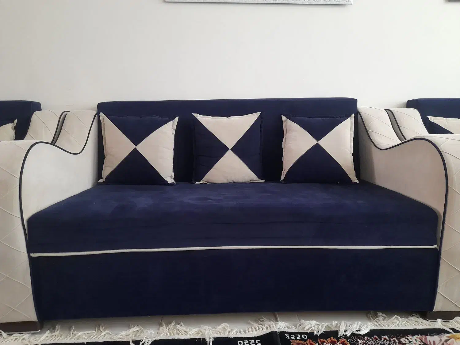 مبل ۷نفره همراه با میز عسلی|مبلمان خانگی و میز عسلی|نیشابور, شهرک بسیج|دیوار