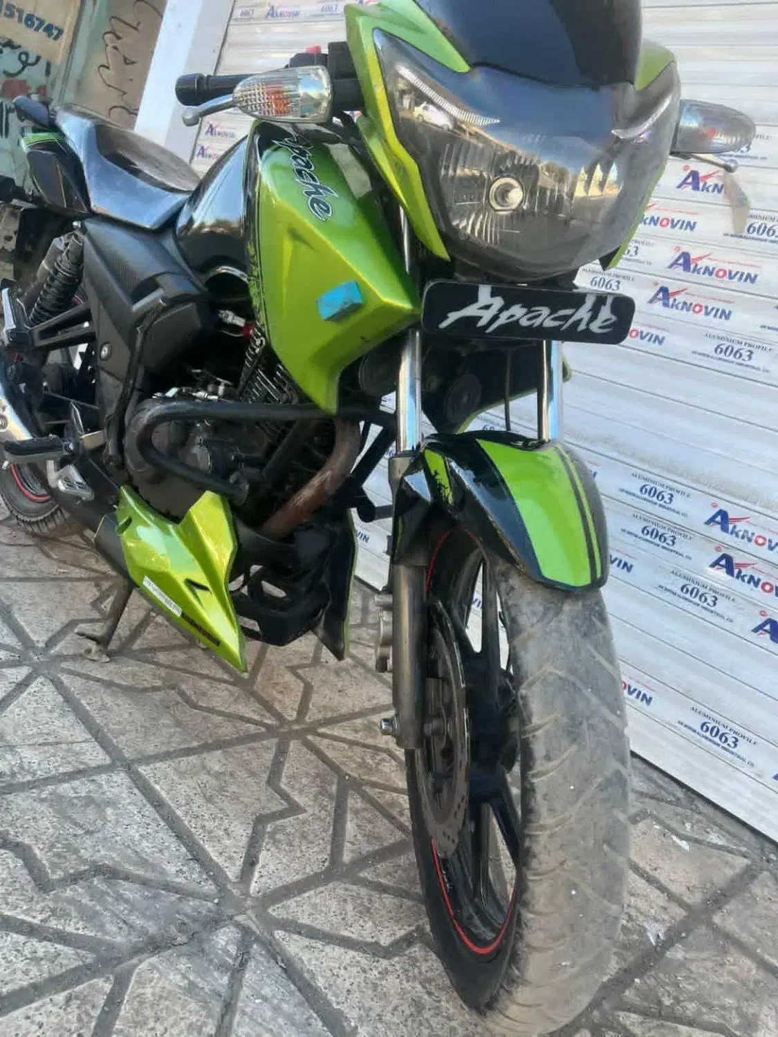 اپاچی ۱۶۰|موتورسیکلت|نیشابور, گنبد سبز|دیوار