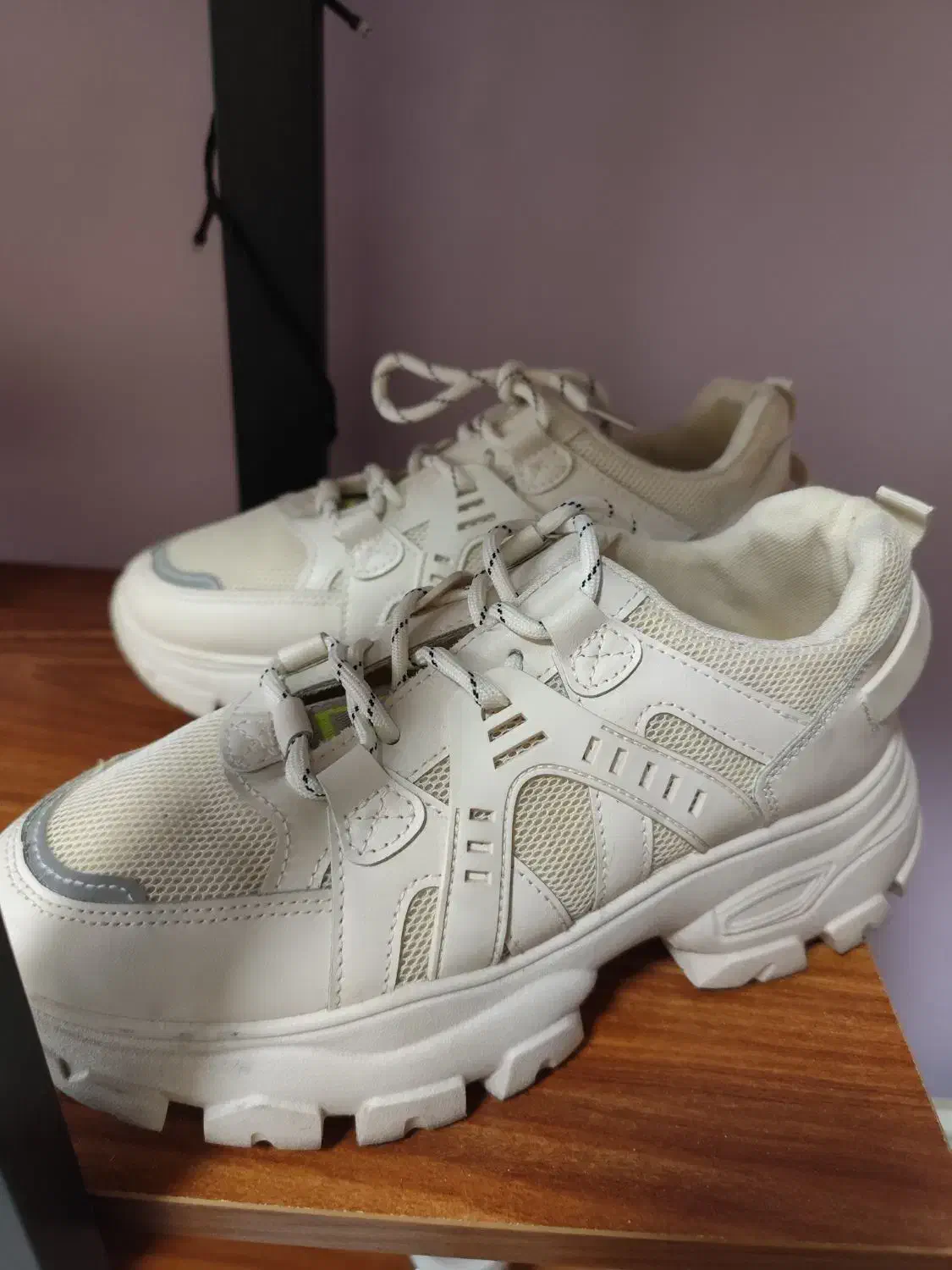 کفش سینسی لهستان سایز ۳۹ مناسب برای (۲۴.۵-۲۵ سانت)|کیف، کفش، کمربند|شیراز, دکتر حسابی|دیوار