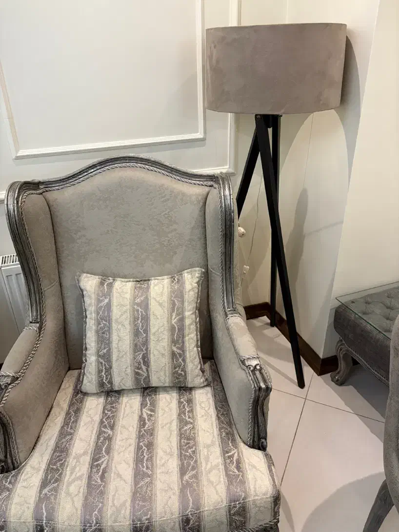 آباژور چوبی پایه بلند|چراغ خواب و آباژور|گرمدره, |دیوار