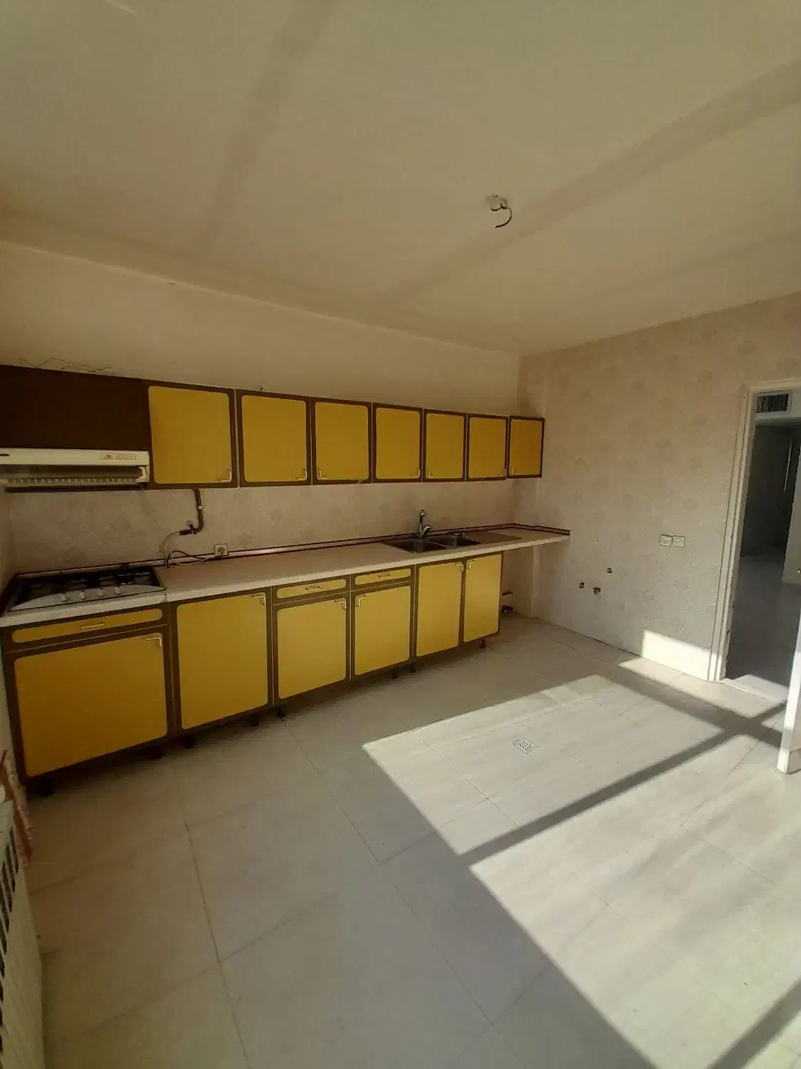 میرداماد۱۲۵ متر ۲خ خوش نقشه با امکانات تخلیه