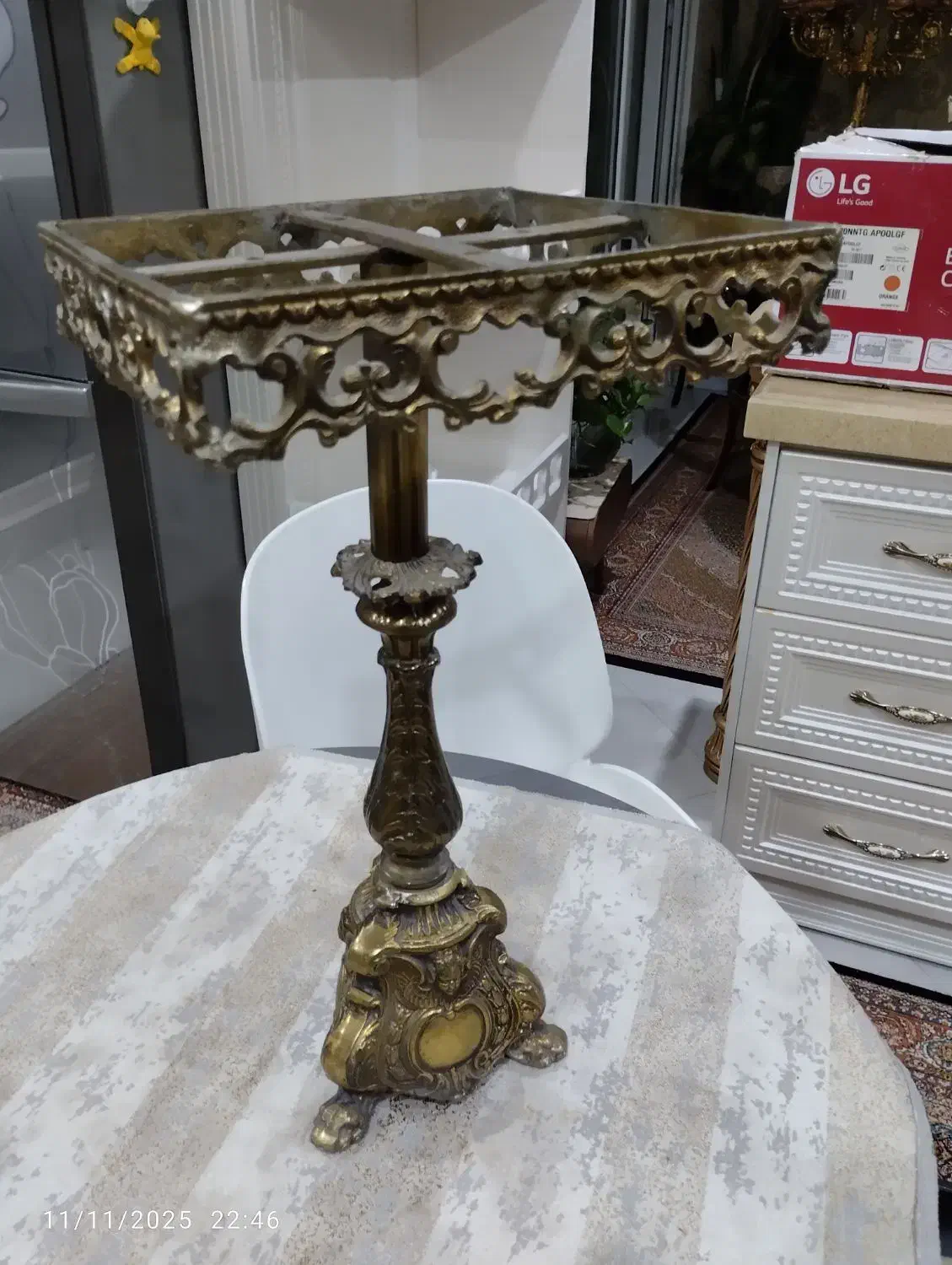 میز برنزی|مبلمان خانگی و میز عسلی|تهران, زرکش|دیوار