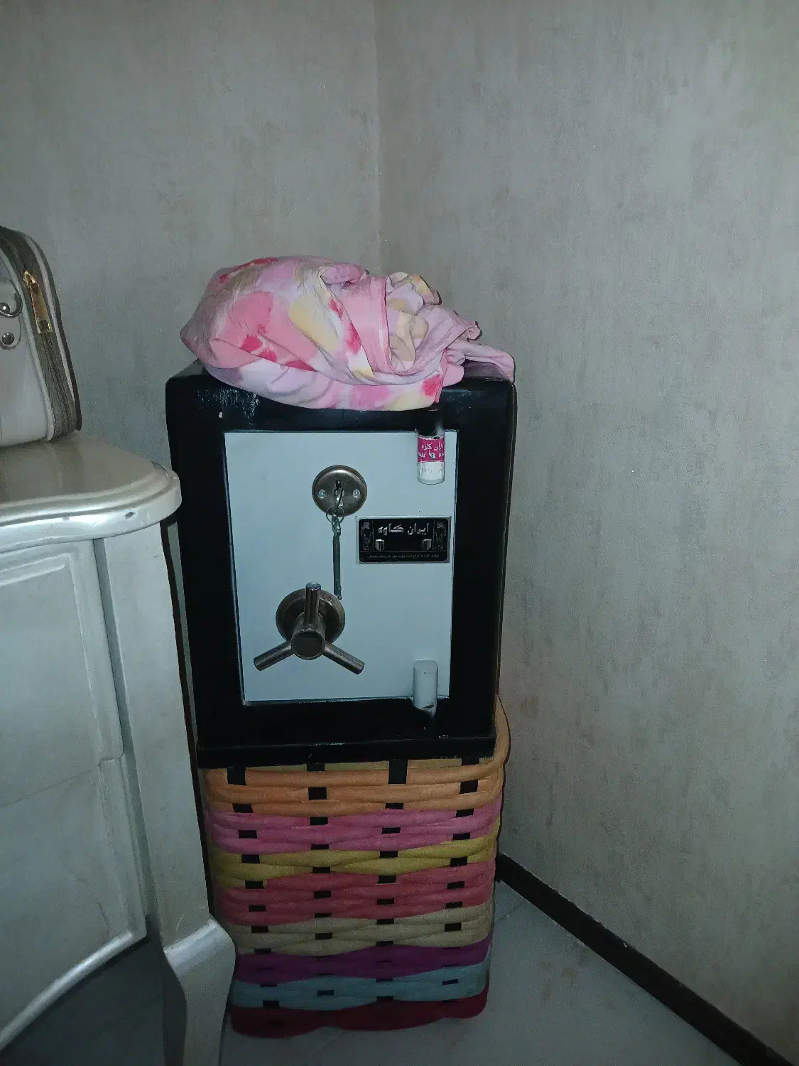 گاوصندوق‌ ایران کاوه|ابزارآلات|پردیس, فاز ۱۱|دیوار