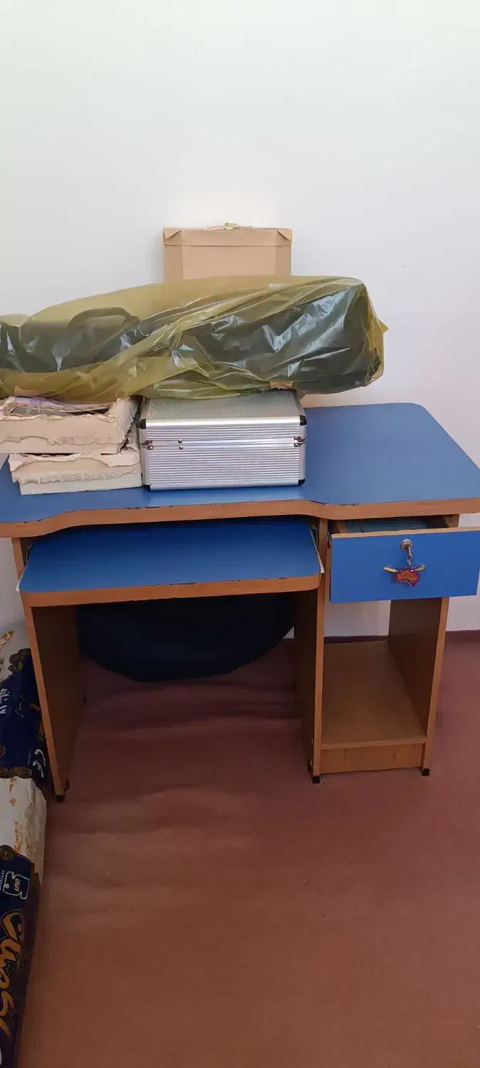 میز کامپیوتر|میز تحریر و کامپیوتر|محمدیه-قزوین, |دیوار