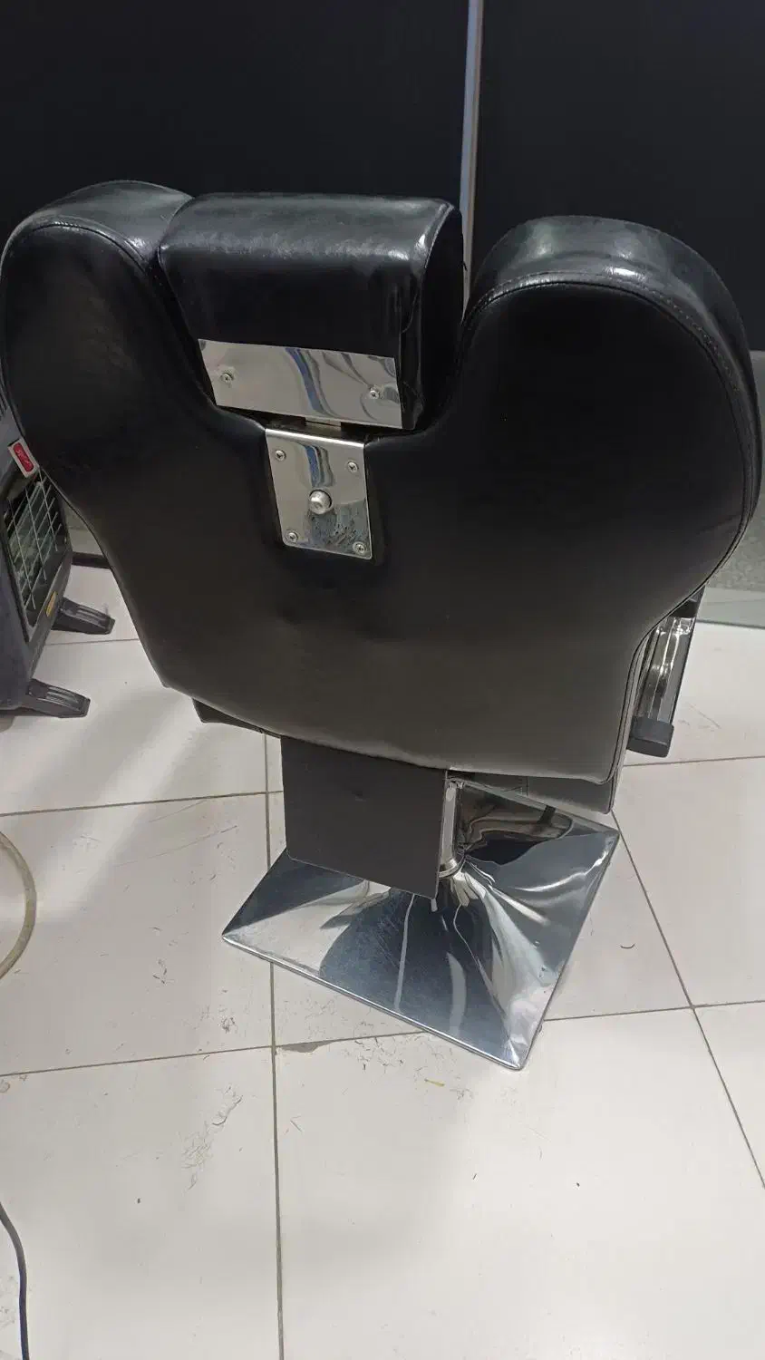 صندلی اصلاح|آرایشگاه و سالن‌های زیبایی|قم, علی آباد سعدگان|دیوار