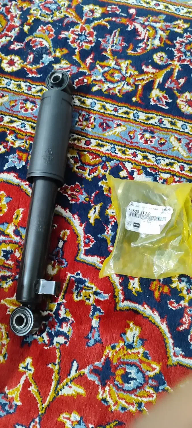 ۱عدد کمک سانتافه ۲۰۰۸و ۴عدد سیبک آزرا|قطعات یدکی و لوازم جانبی|اهرم, |دیوار