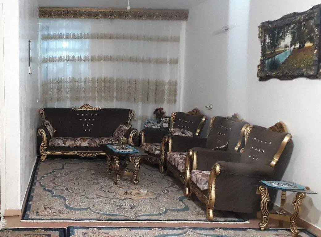 مبل 7نفره و پرده|مبلمان خانگی و میز عسلی|خرم‌آباد, |دیوار