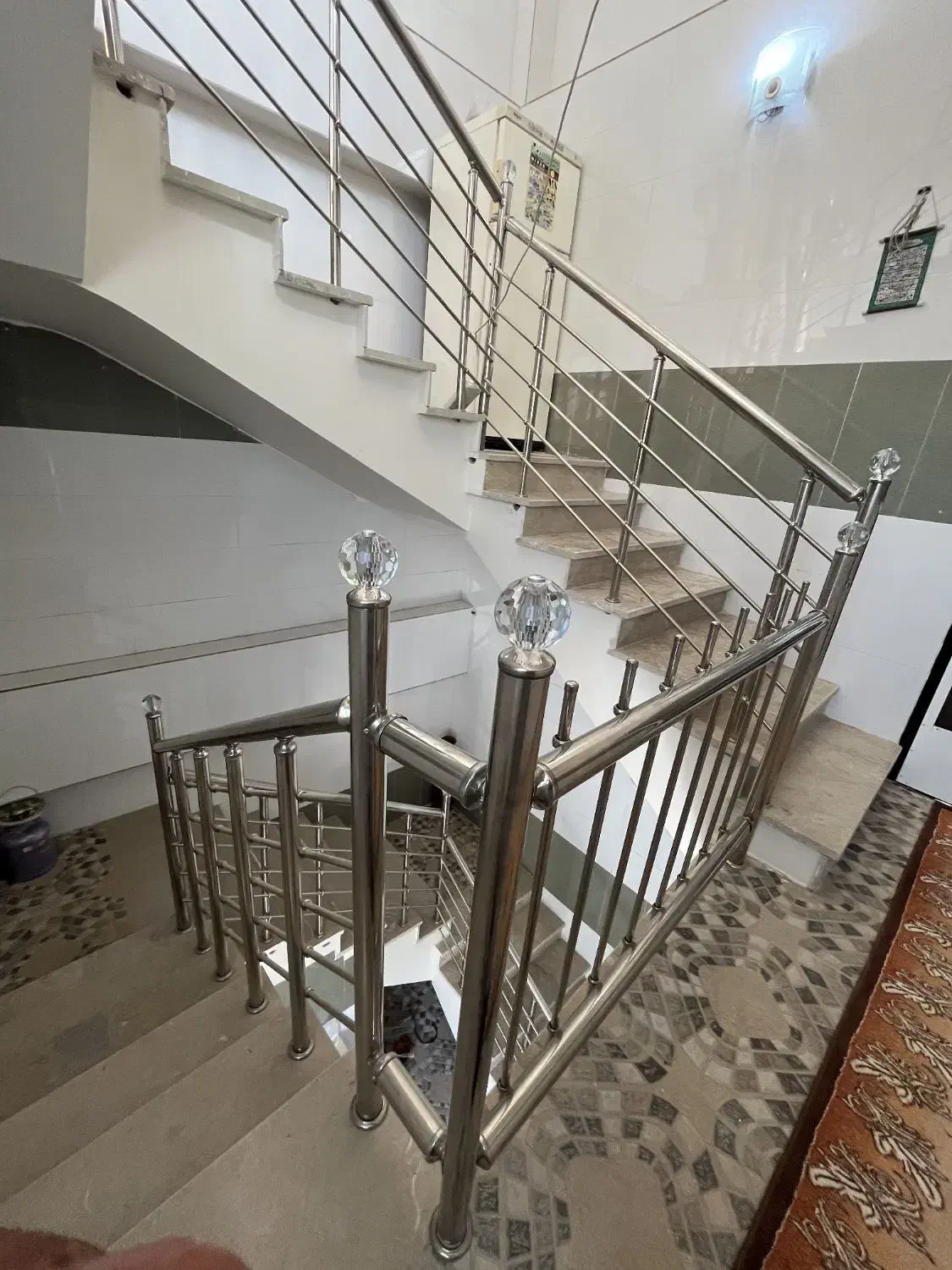 طراحی و اجرای نرده و حفاظ استیل|خدمات پیشه و مهارت|ماهدشت, |دیوار