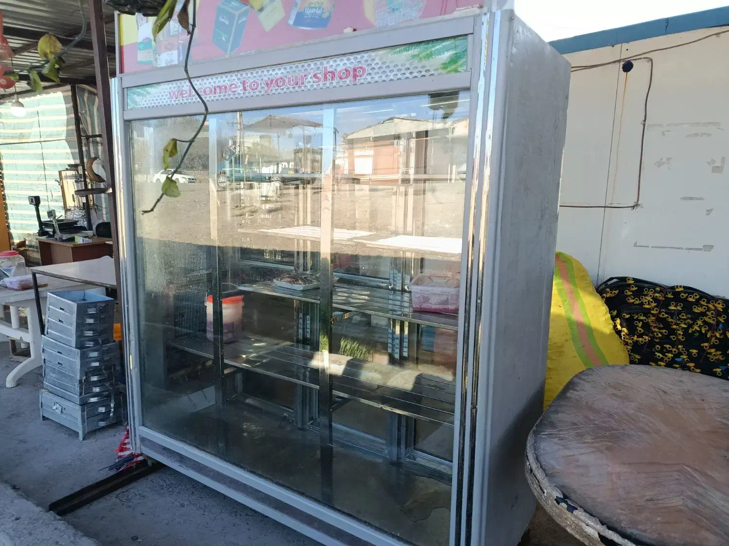 یخچال ویترینی خیلی تمیز موتور بزرگ تضمینی|کافیشاپ و رستوران|اهر, |دیوار