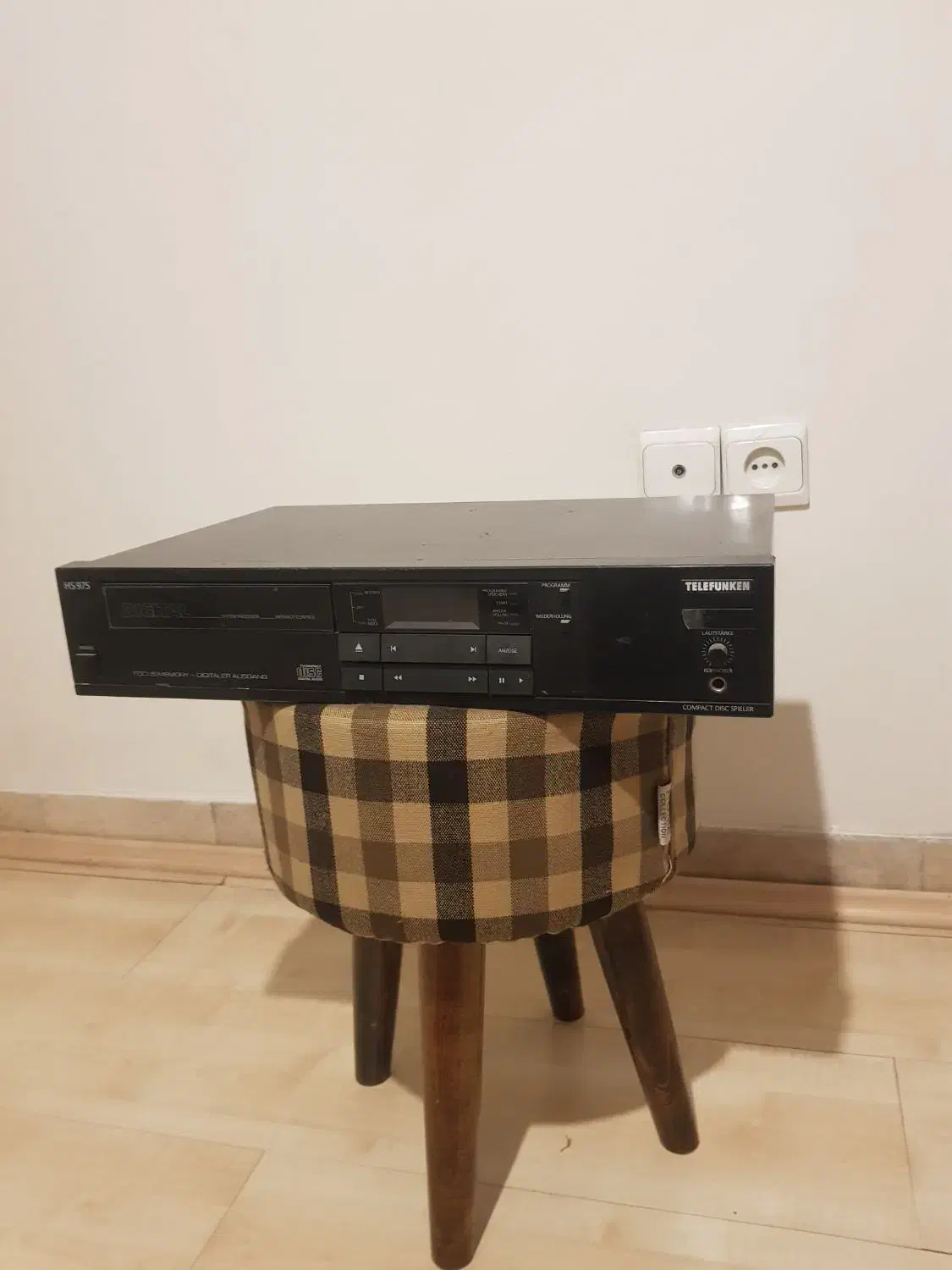 پخش کننده CD کلاسیک telefunken HS-975 ساخت آلمان|پخش‌کننده DVD و ویدیو|تهران, مهران (سیدخندان)|دیوار