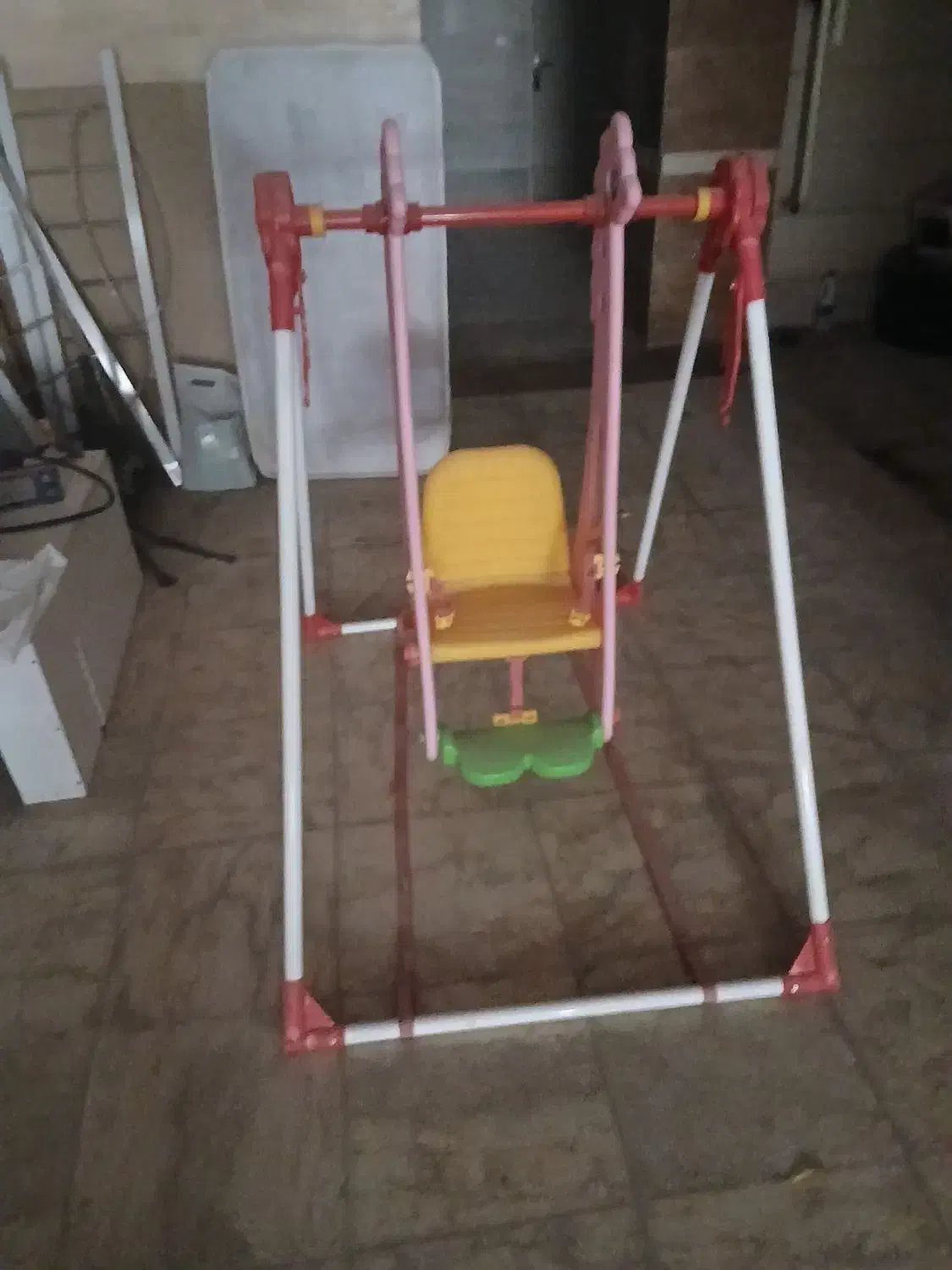 فروش تاب کودک شیک و نو|تخت و صندلی بچه|تبریز, |دیوار