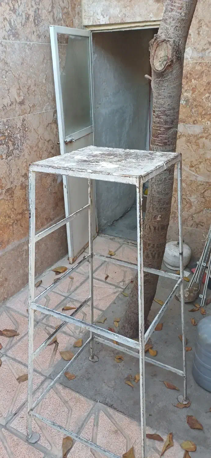 چهارپایه آهنی|مبلمان خانگی و میز عسلی|اردبیل, |دیوار