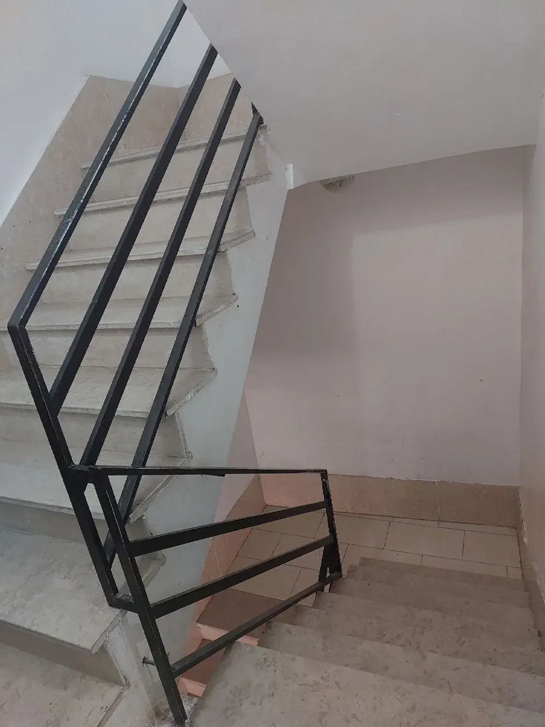 فروش اپارتمان اخر معجز جنب کلید سازی مصطفی|فروش آپارتمان|اردبیل, |دیوار