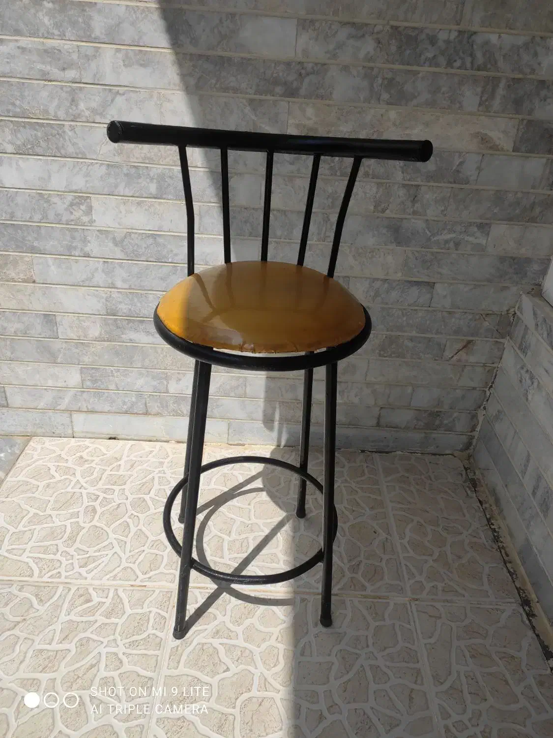 صندلی پایه بلند پا اوپنی|صندلی و نیمکت|اصفهان, شاه پسند|دیوار