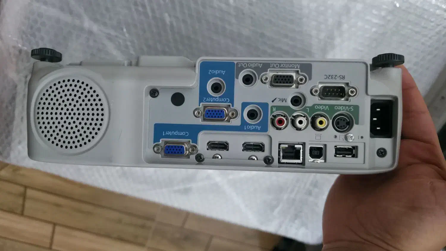 ویدیو پرژکتور Epson H687a|تلویزیون و پروژکتور|بوشهر, |دیوار