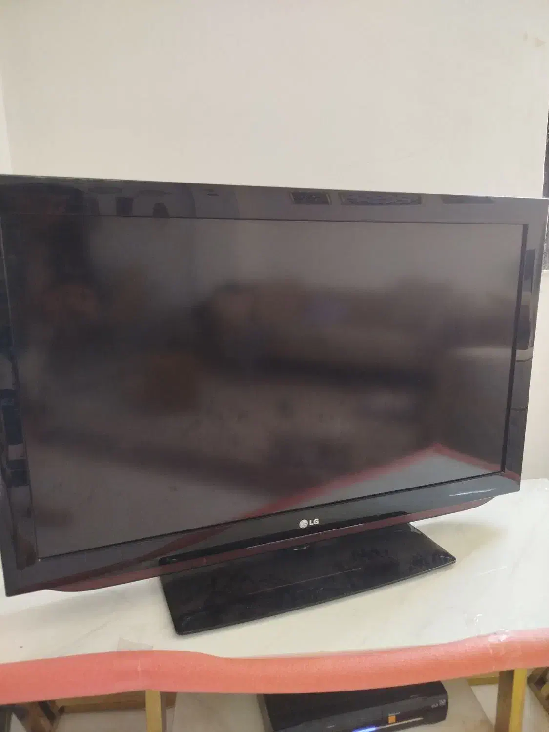 تلویزیون ال سی دی ۴۲ اینچ ال جی|تلویزیون و پروژکتور|مشهد, اقبال|دیوار