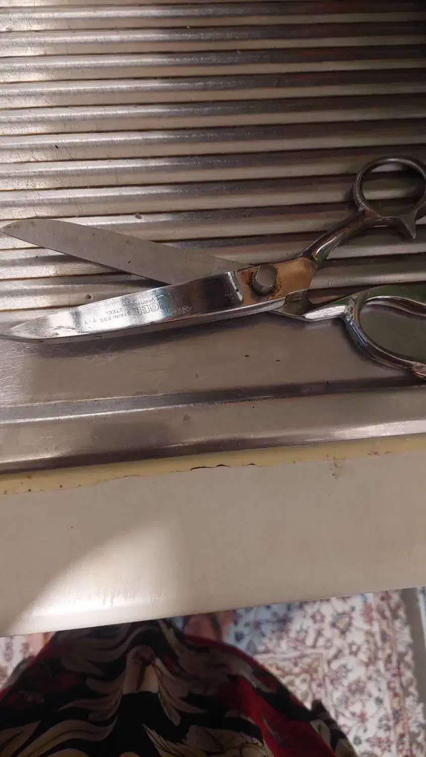 قیچی خیاطی|چرخ خیاطی و ریسندگی|اصفهان, شهریار|دیوار