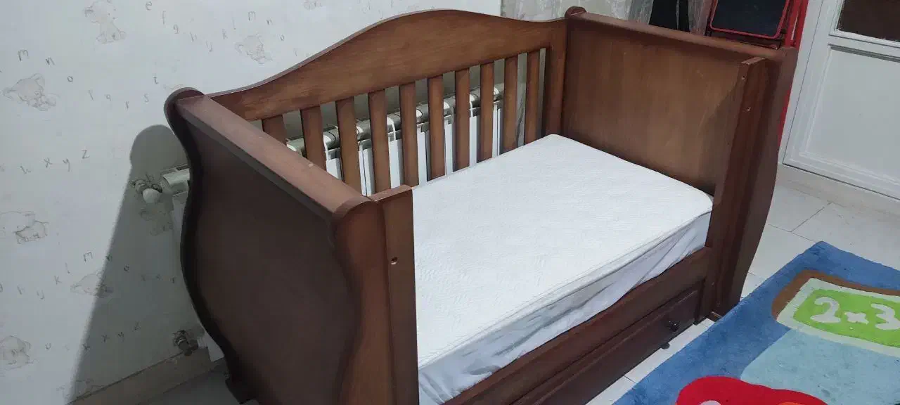 تخت چوبی نوزاد|تخت و صندلی بچه|تهران, منیریه|دیوار