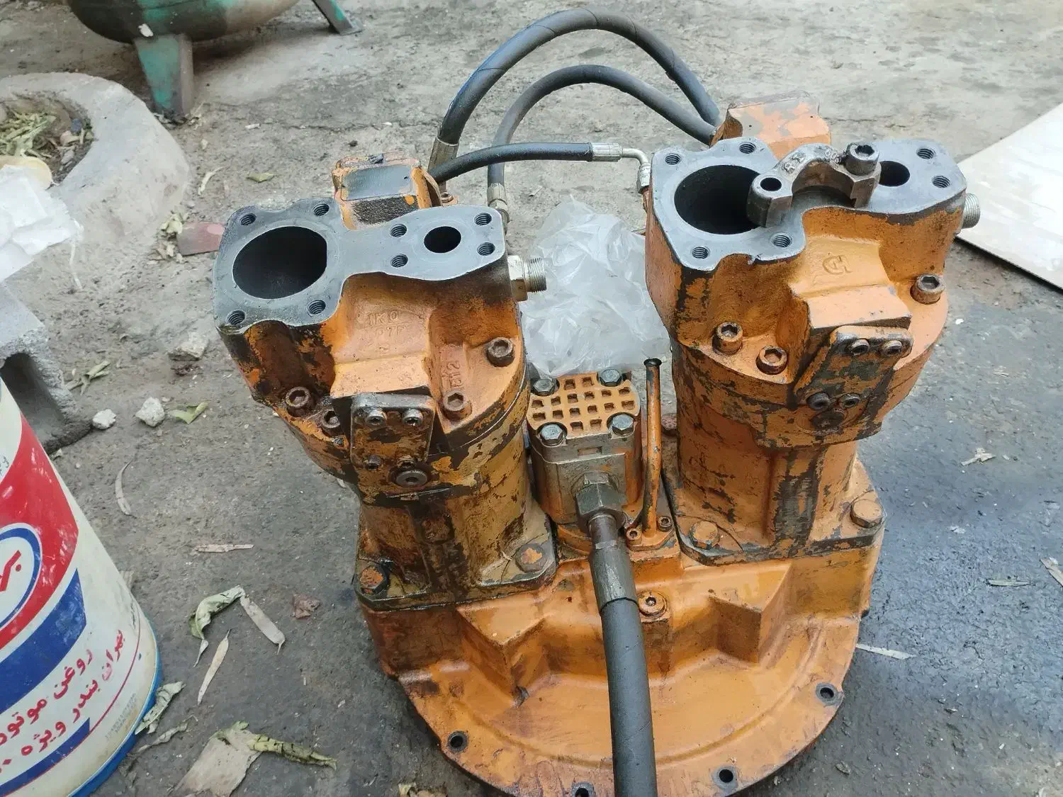 پمپ هیدرولیک دوقلو هیتاچی hpv 102 سالم به شرط|ماشینآلات صنعتی|شیراز, وزیرآباد|دیوار