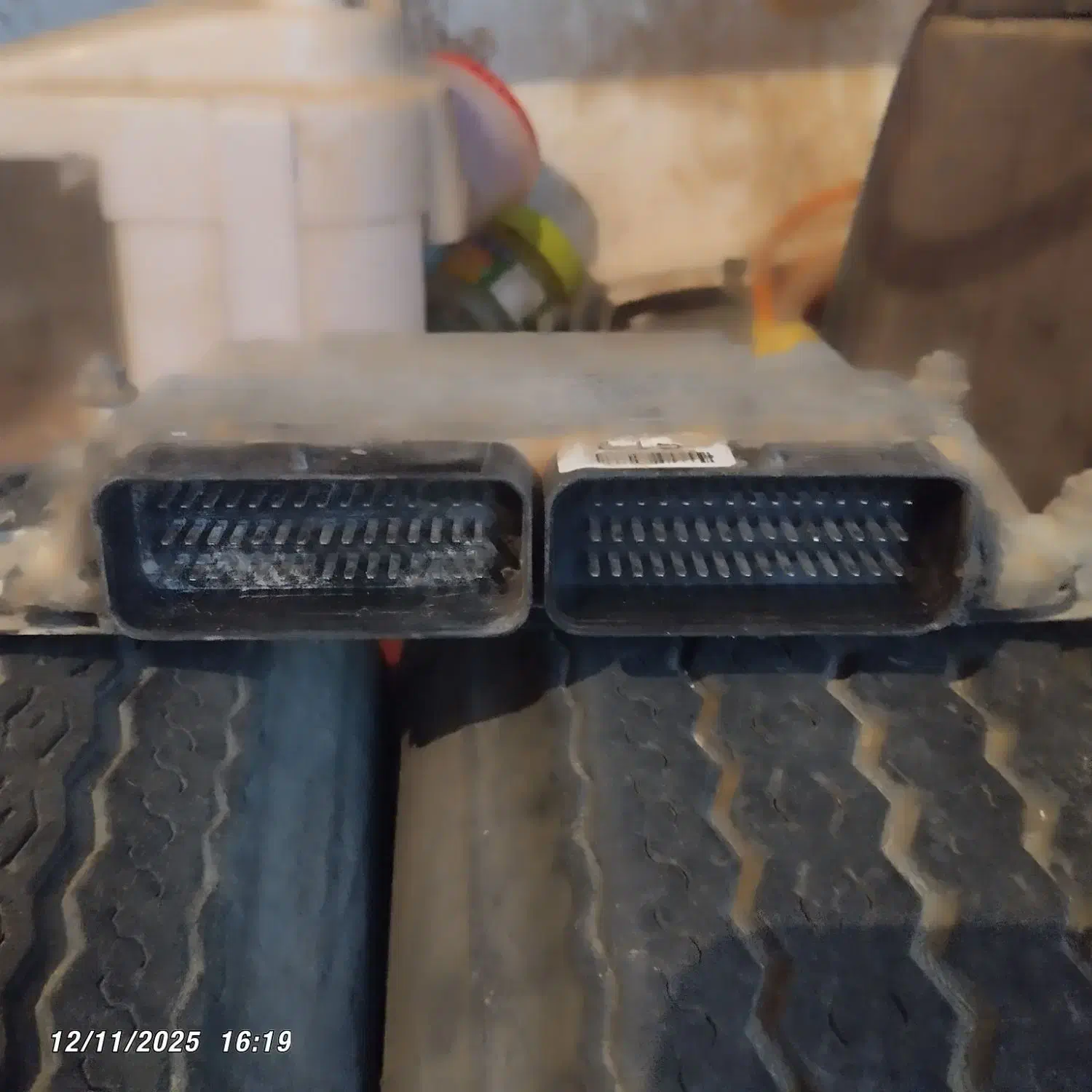 ایسویو کاملآ سالم به شرط|قطعات یدکی و لوازم جانبی|فریدونشهر, |دیوار