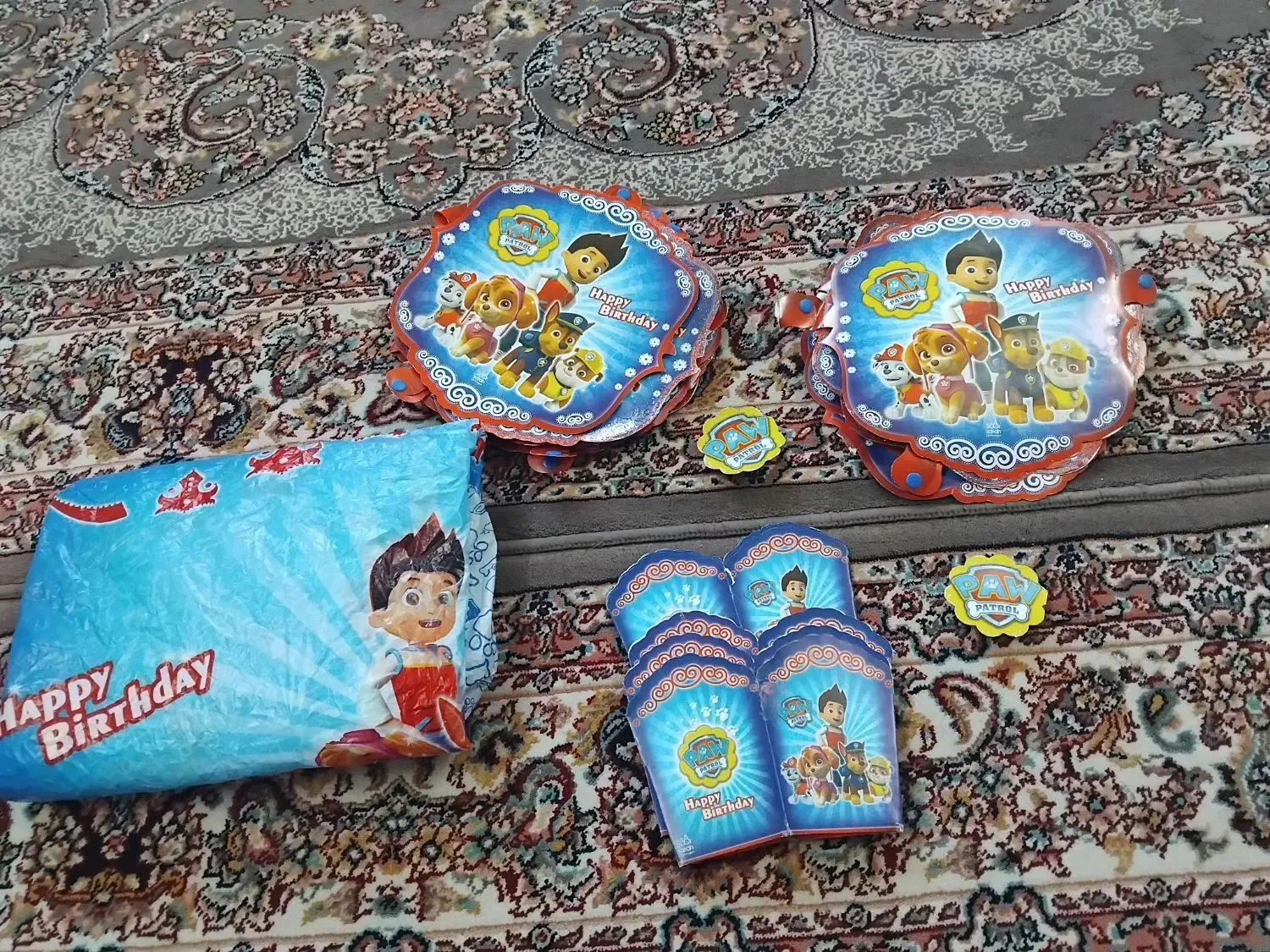 تعدادی تم تولد|اسباببازی|کهریزک, |دیوار