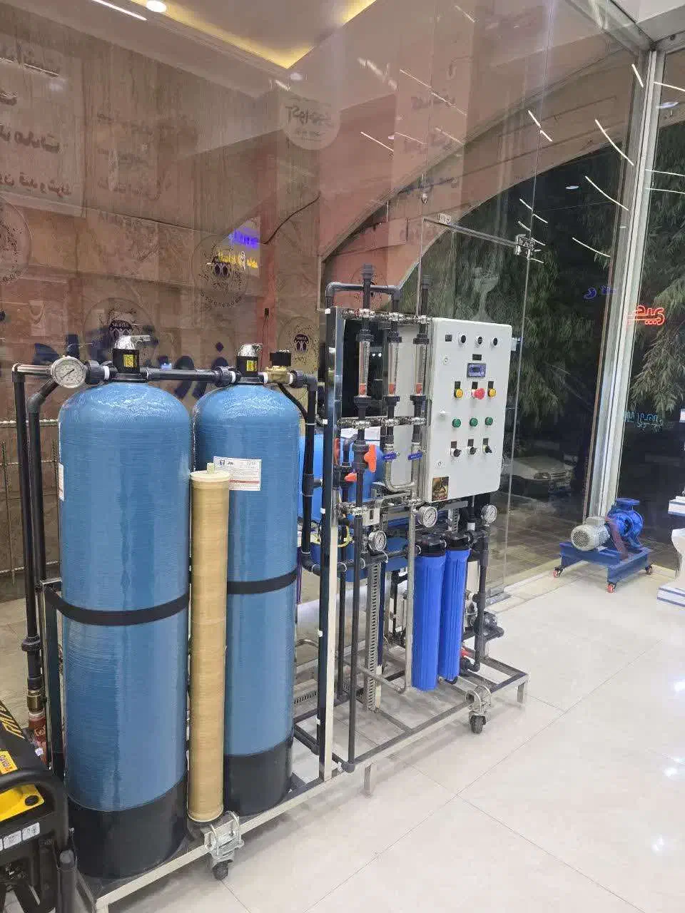 دستگاه تصفیه آب خانگی و صنعتی|آبسردکن و تصفیه آب|قم, سنگ بند|دیوار