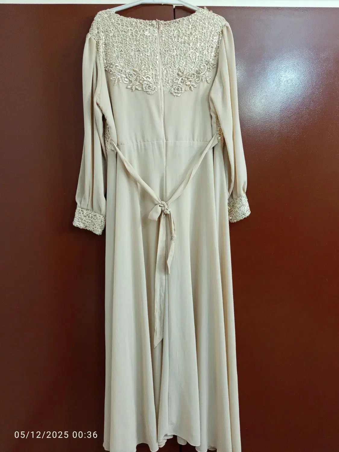 لباس مجلسی|لباس|پردیس, فاز ۴|دیوار