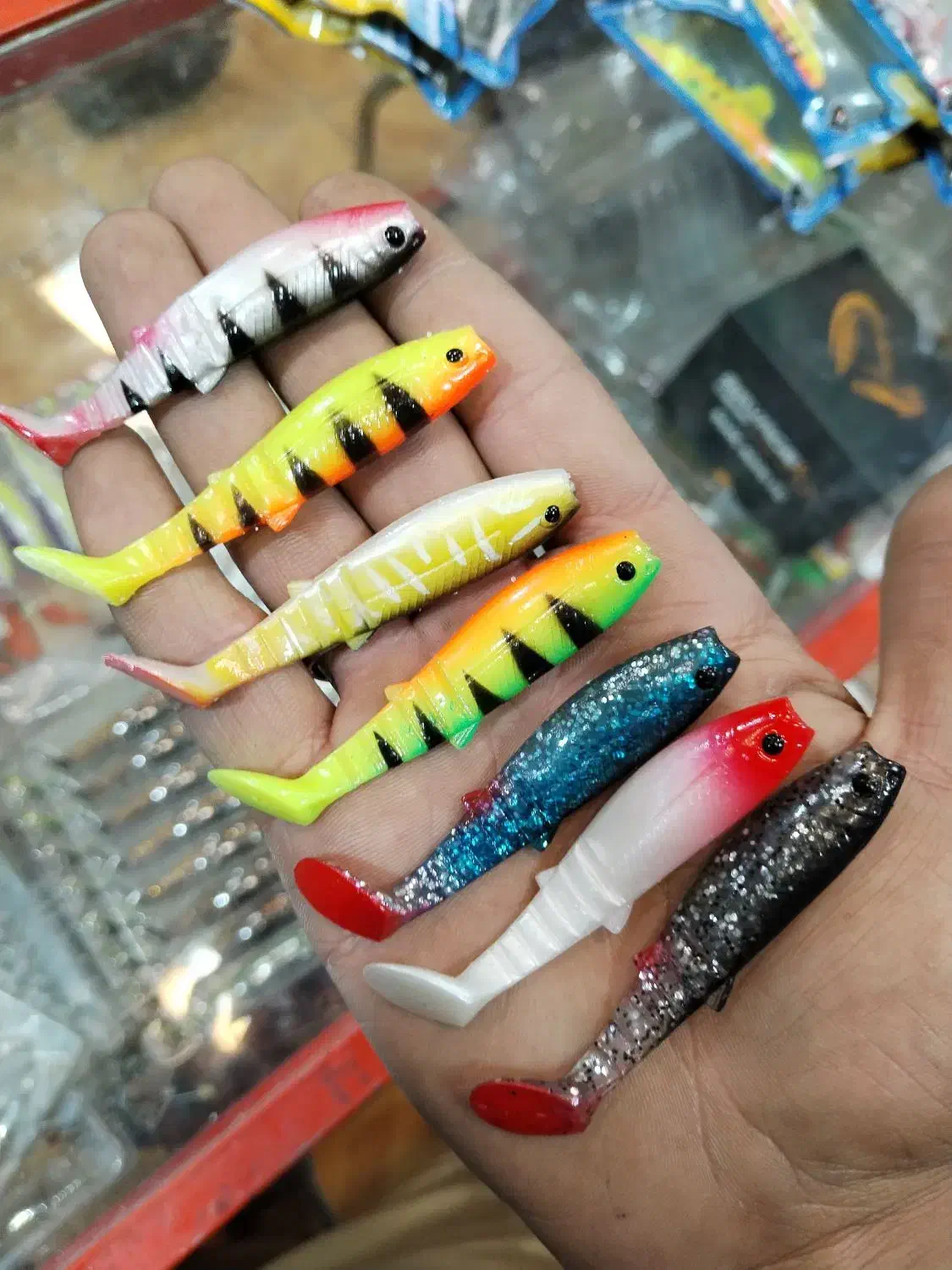 قاشقک های اسپین در رنگ و وزن های مختلف|ماهیگیری|تبریز, |دیوار