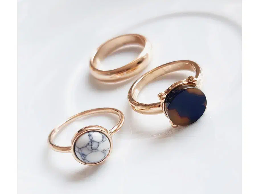 انگشتر طلایی چند تایی نگینی مدل چند رنگ|بدلیجات|شیراز, ملاصدرا|دیوار