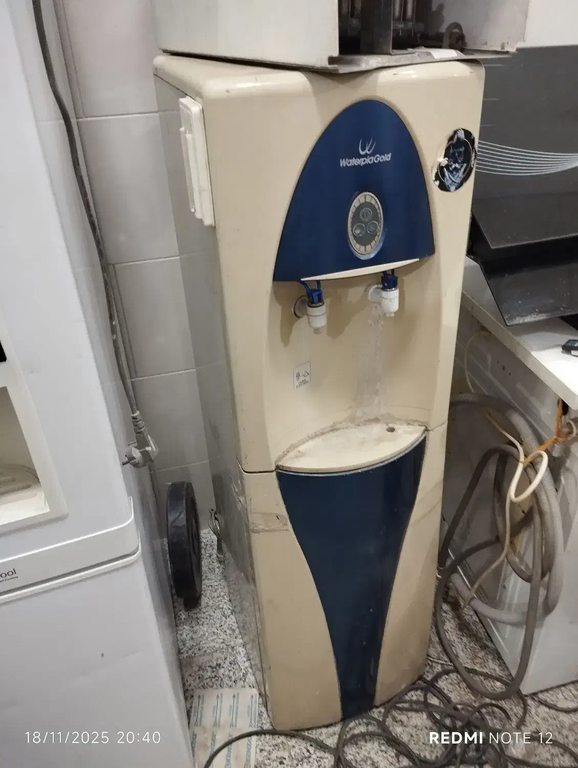 ابسردکن بزرگ|آب‌سردکن و تصفیه آب|یزد, |دیوار