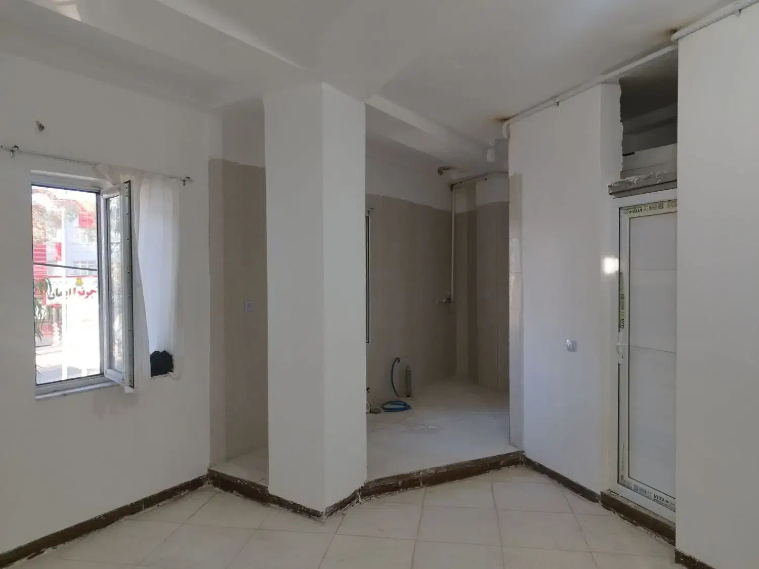 اجاره طبقه بالا بلوار جمهوری|اجارهٔ مغازه و غرفه|بم, |دیوار