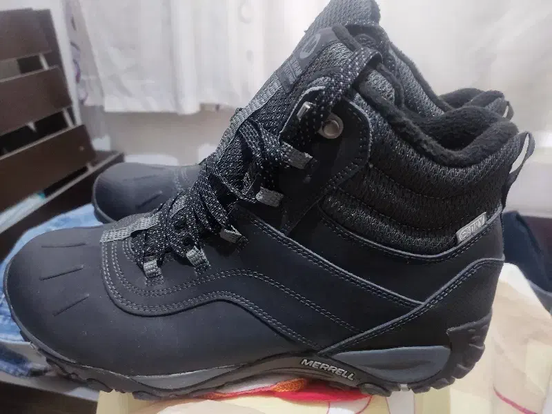 کفش نیم بوت برند مرل آمریکایی نو سایز ۴۴|کیف، کفش، کمربند|رشت, منظریه|دیوار