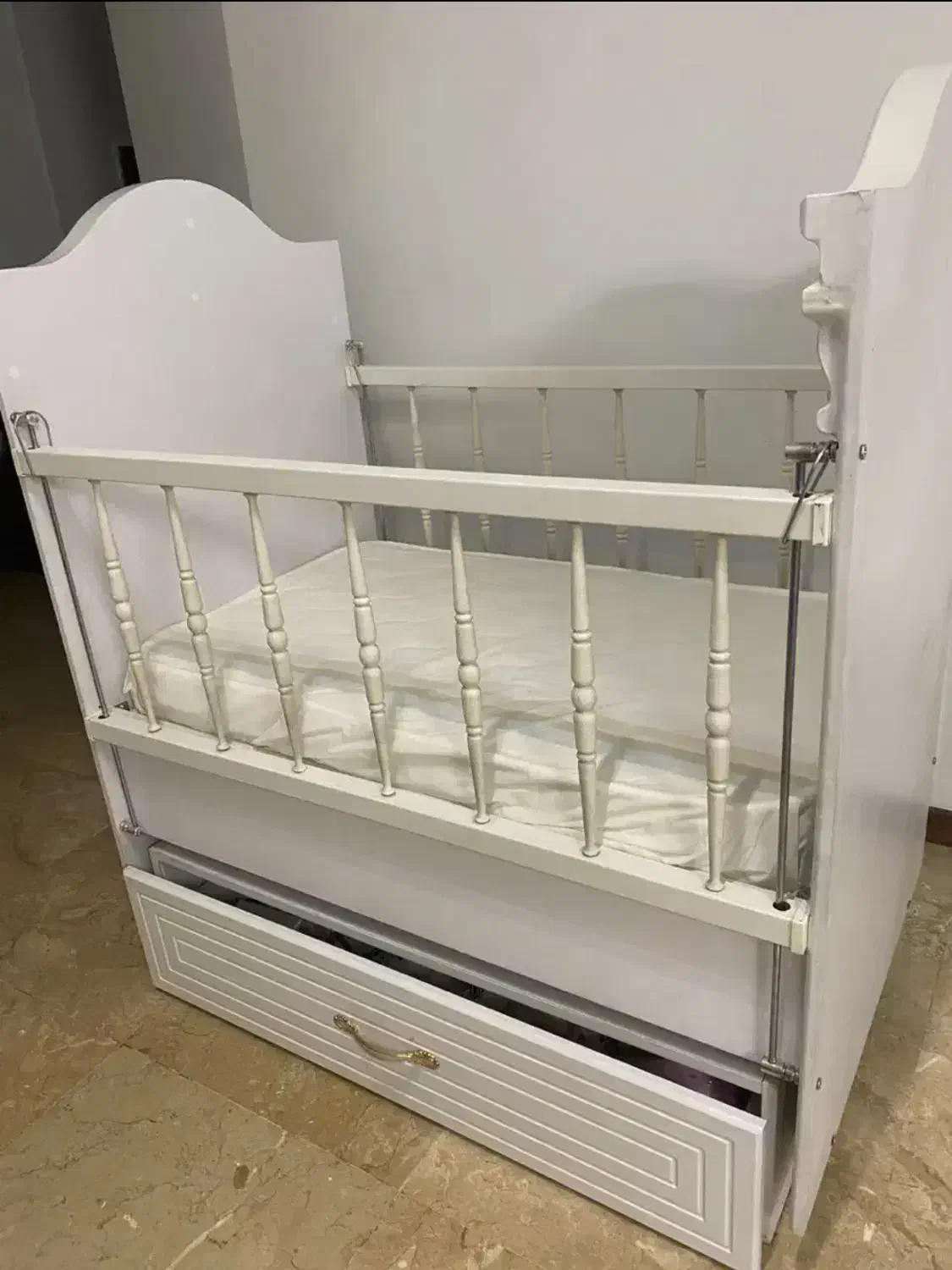 تخت نوزاد گهواره شو|اسباب و اثاث بچه|تهران, ایرانشهر|دیوار