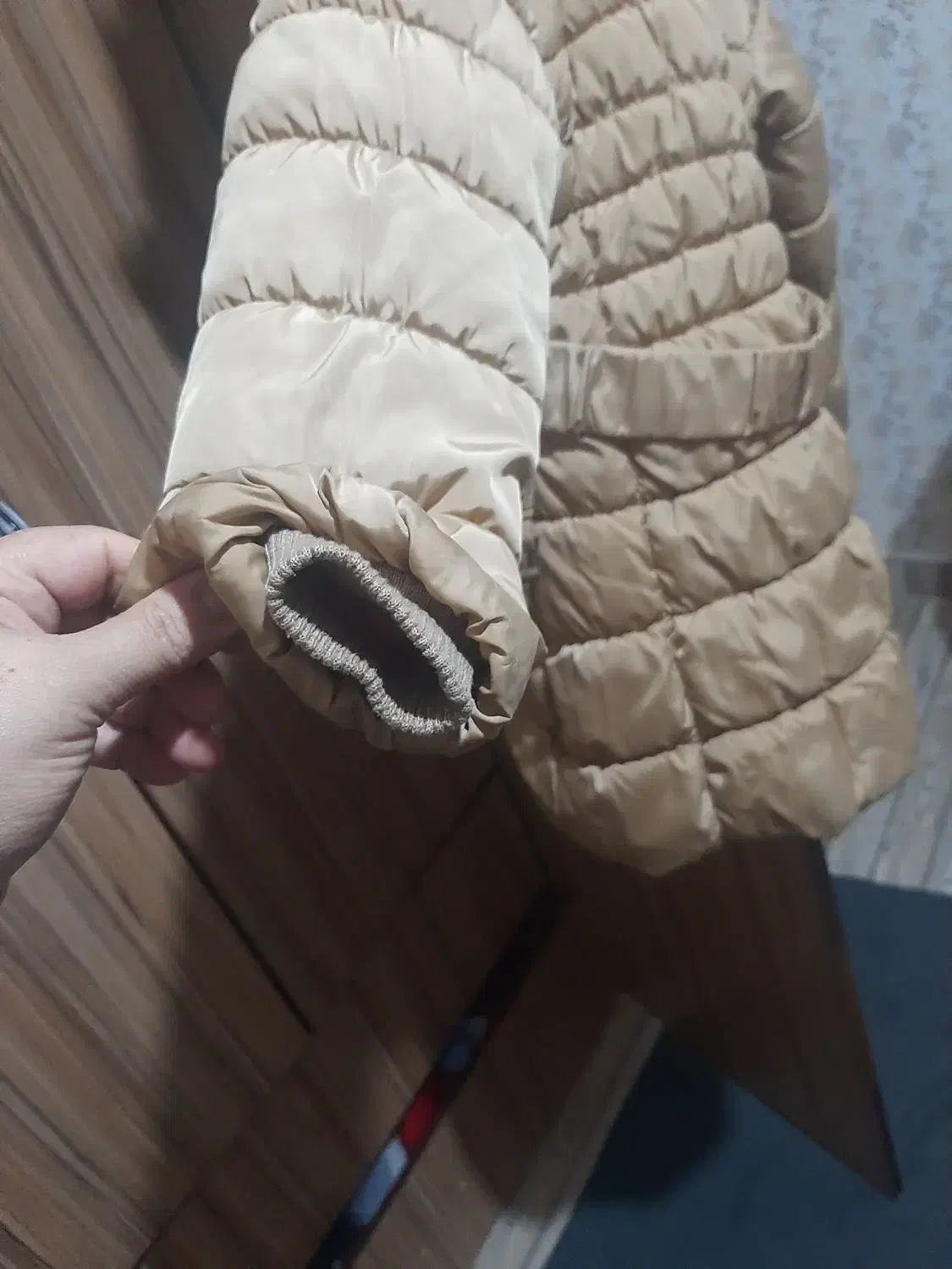 کاپشن سایز ۴۰   ۴۲|لباس|رشت, معلم|دیوار