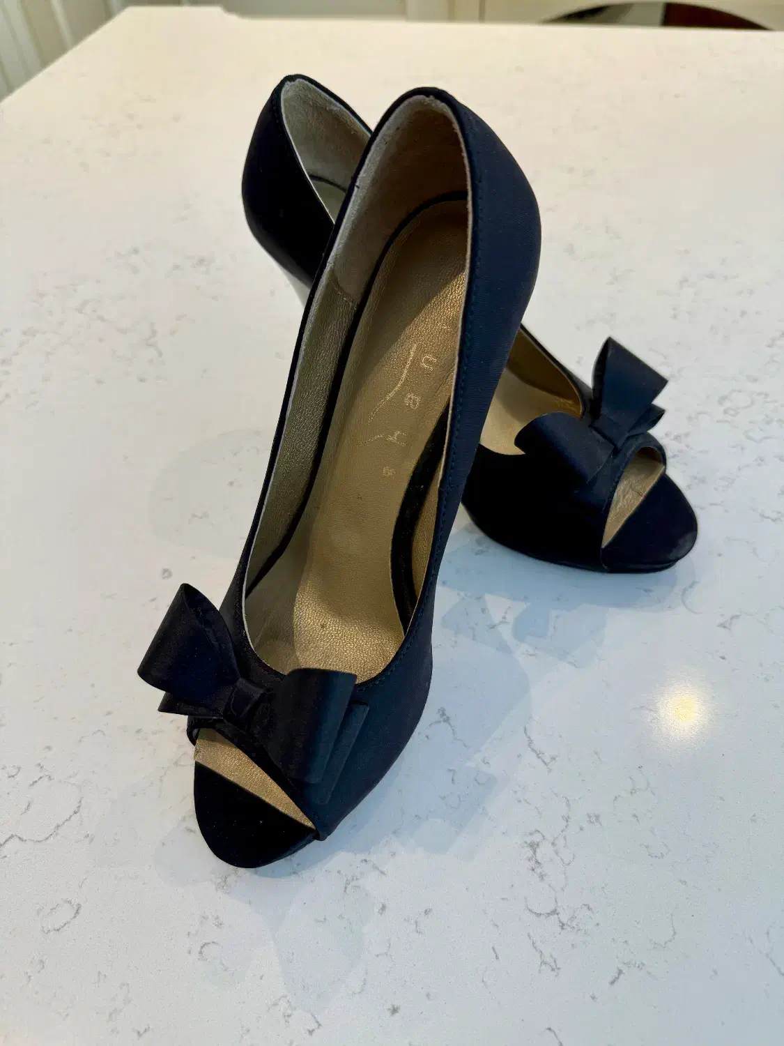 کفش مجلسی سایز ۳۹ رویه ساتن،داخل چرم طبیعی|کیف، کفش، کمربند|تهران, تجریش|دیوار