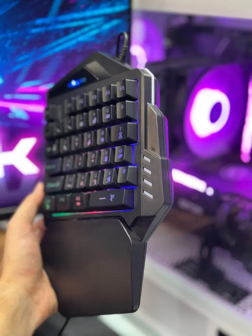 کیبورد حرفهای برای بازیهای تیراندازی در گوشی|قطعات و لوازم جانبی رایانه|اردبیل, |دیوار