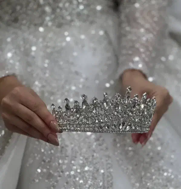 لباس عروس|لباس|قشم, |دیوار