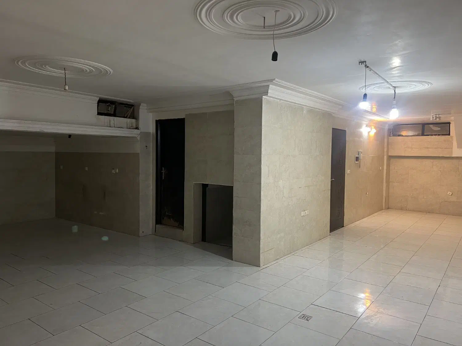 تجاری و انبار|اجارهٔ مغازه و غرفه|کرمان, |دیوار