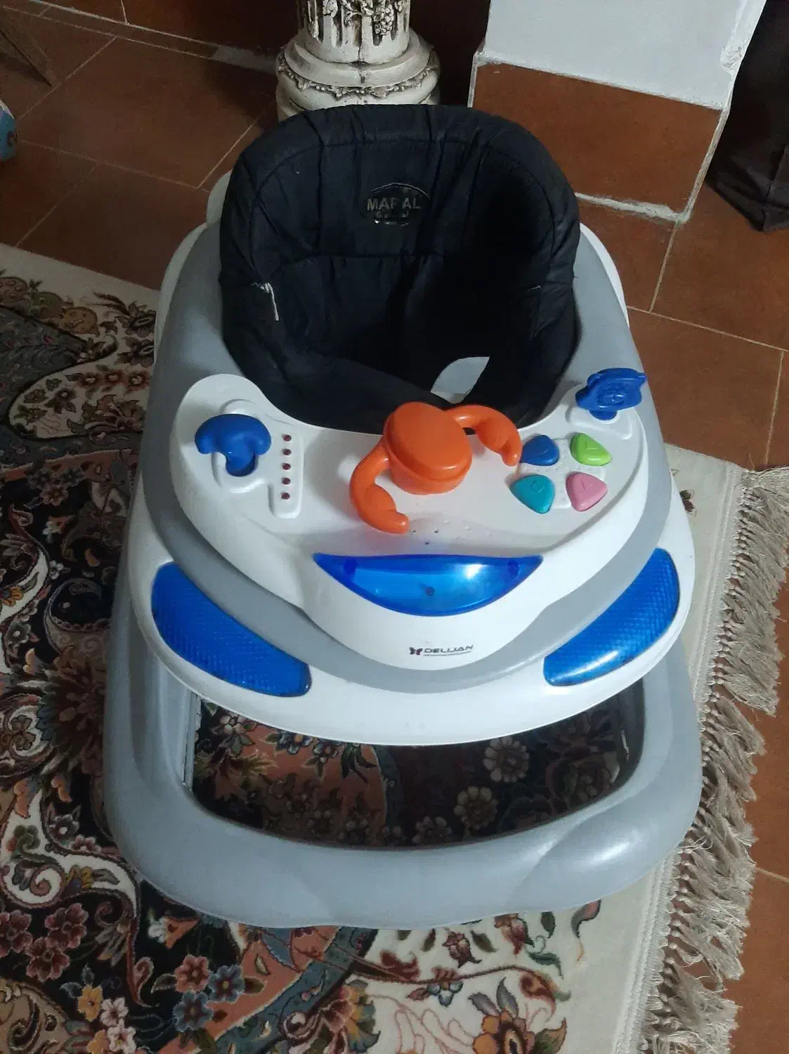 روروک دلیجان.گهواره نوزاد|کالسکه و لوازم جانبی|گرمسار, |دیوار