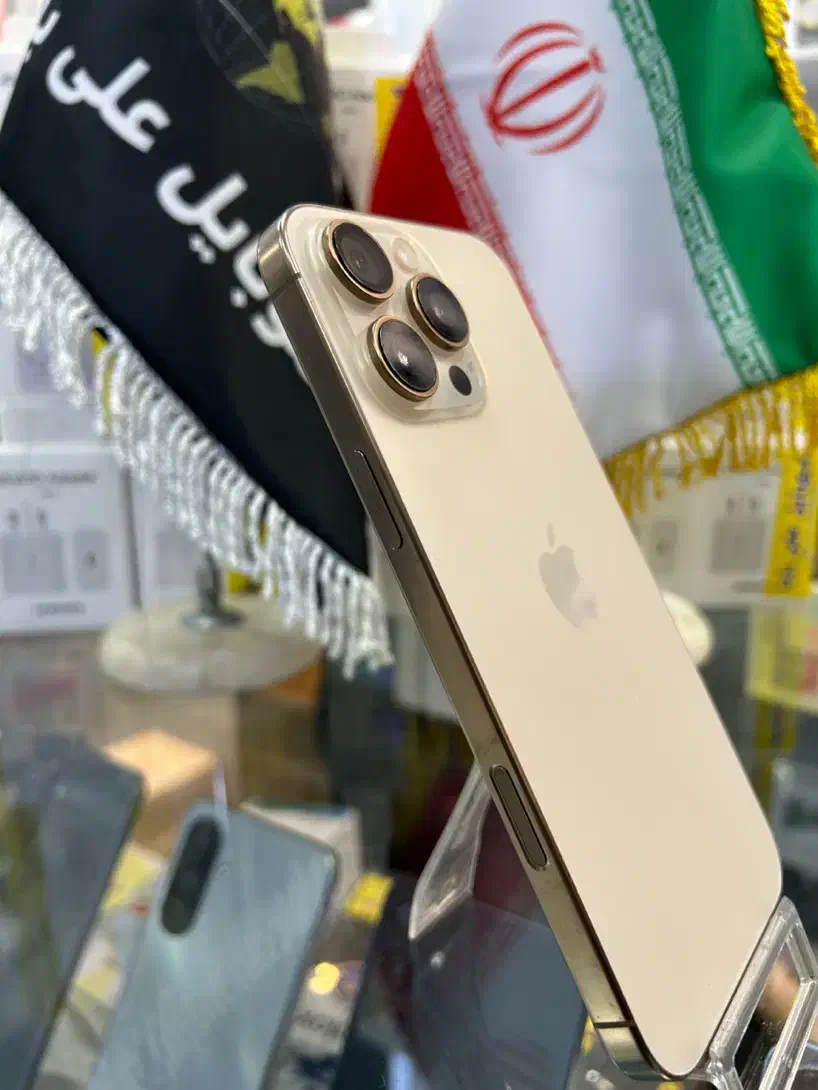 iphone 16 pro max|موبایل|قم, چهل درخت‎|دیوار