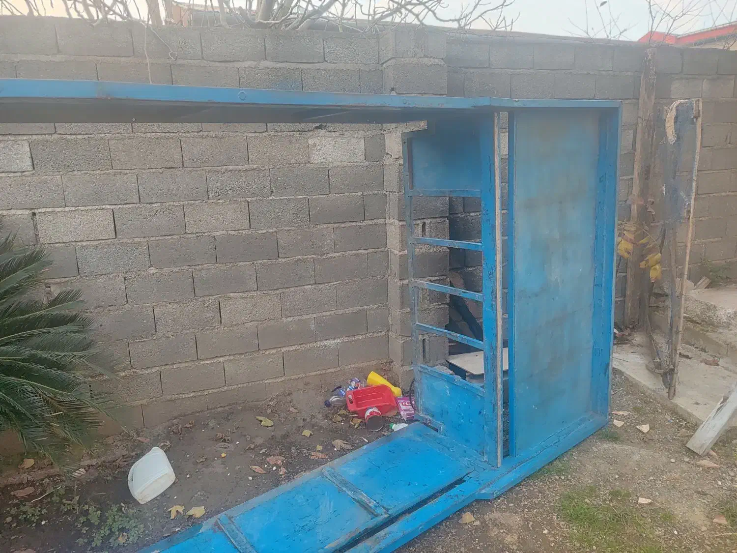 اتاق بالایی نیسان|قطعات یدکی و لوازم جانبی|لاهیجان, آهندان|دیوار