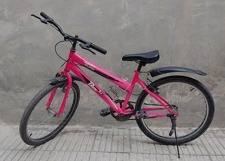 دوچرخه ۲۴ تمیز|دوچرخه، اسکیت، اسکوتر|سبزوار, توحیدشهر|دیوار