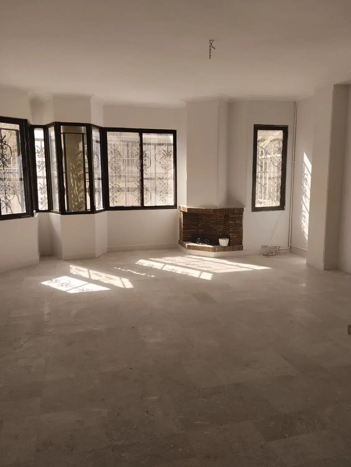 ۳ خوابه گلناز|اجارهٔ آپارتمان|تهران, چوب تراش|دیوار