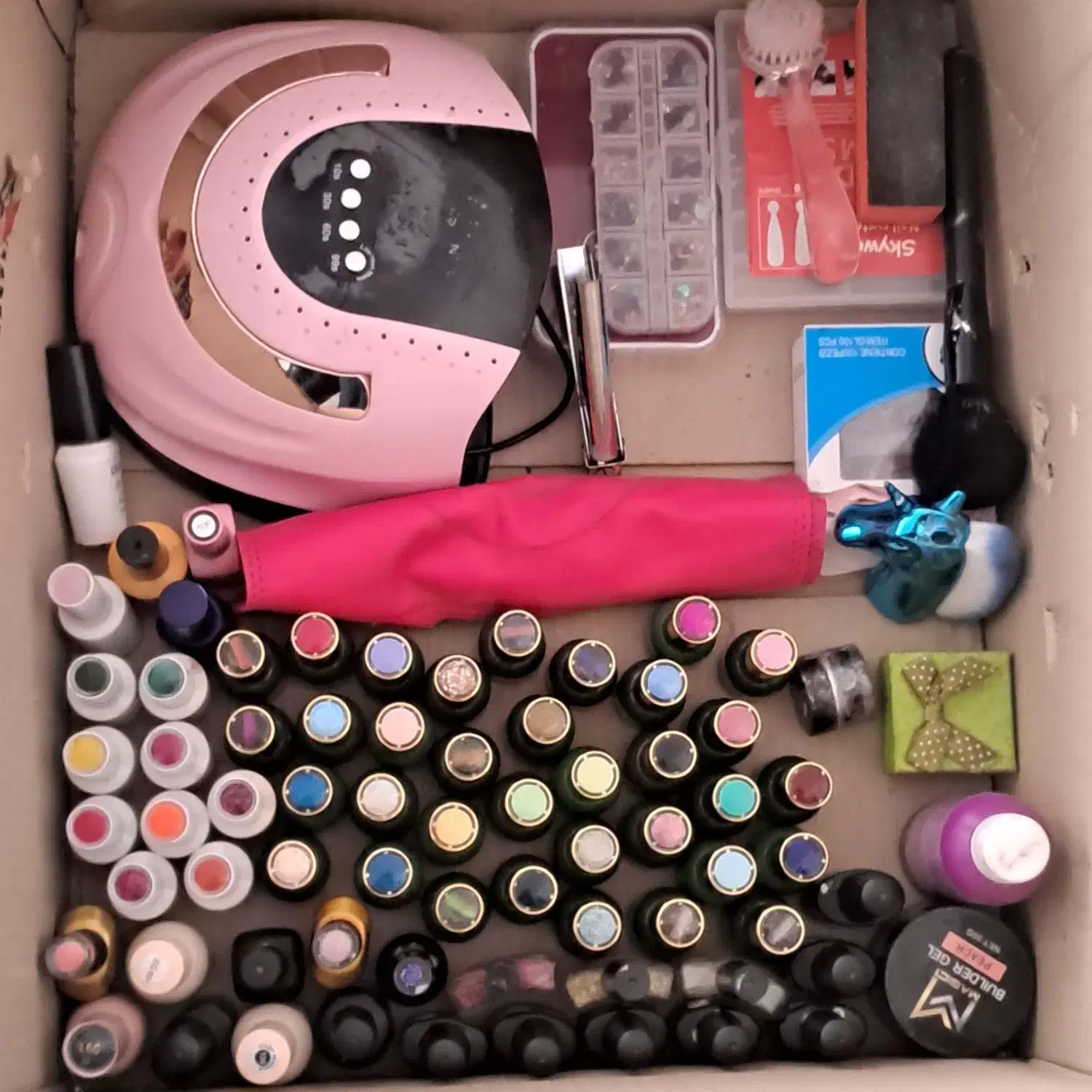 وسایل ناخن|آرایشی، بهداشتی، درمانی|بروجرد, |دیوار