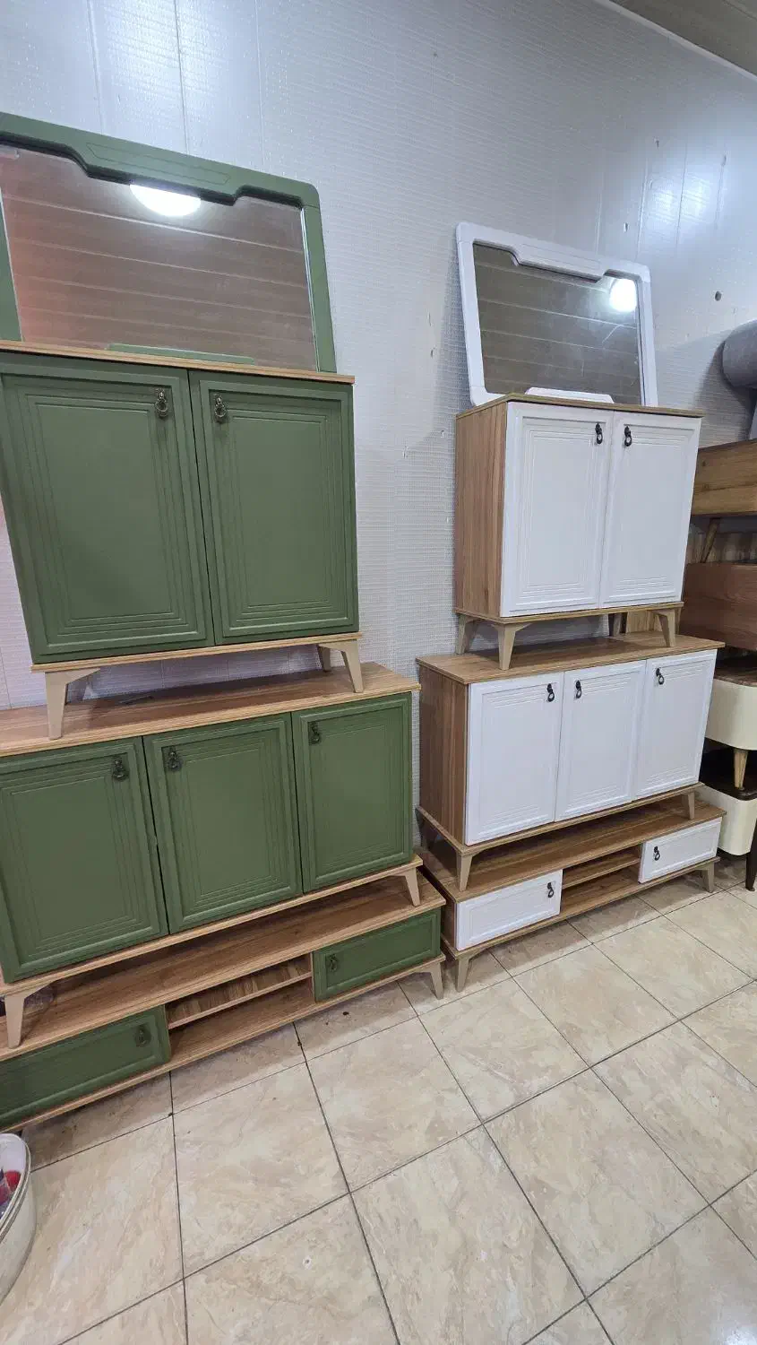 جاکفشی میزtv|جاکفشی، کمد، دراور|رشت, رودبارتان|دیوار