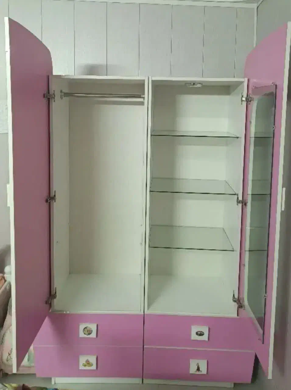 فرش و کمد بچه|فرش|یزد, |دیوار